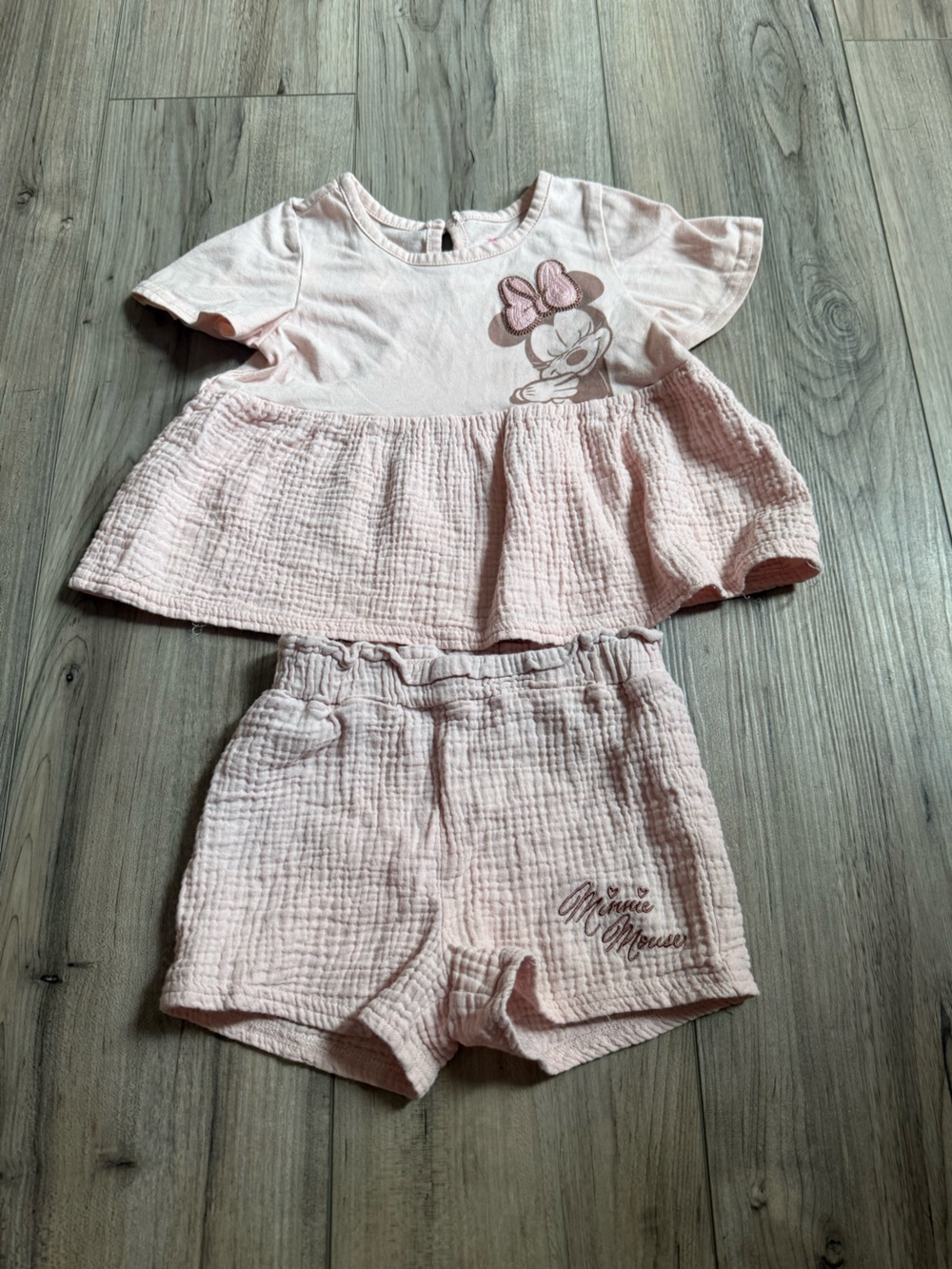 Minnie Mouse Pink Girls Two-Piece Set size 3T